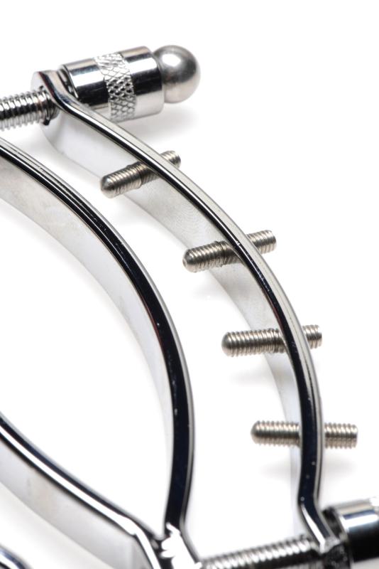 SO8798 Затискач для статевих губ Master Series Spread'Em Poker Vagina Clamp with Adjustable Pressure Screws