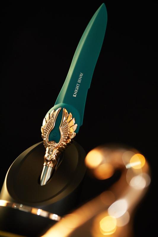 SO6557 Вишуканий вібратор Knight Jenay FLOWERS & SWORD, маска, стрічка та лубрикант у комплекті