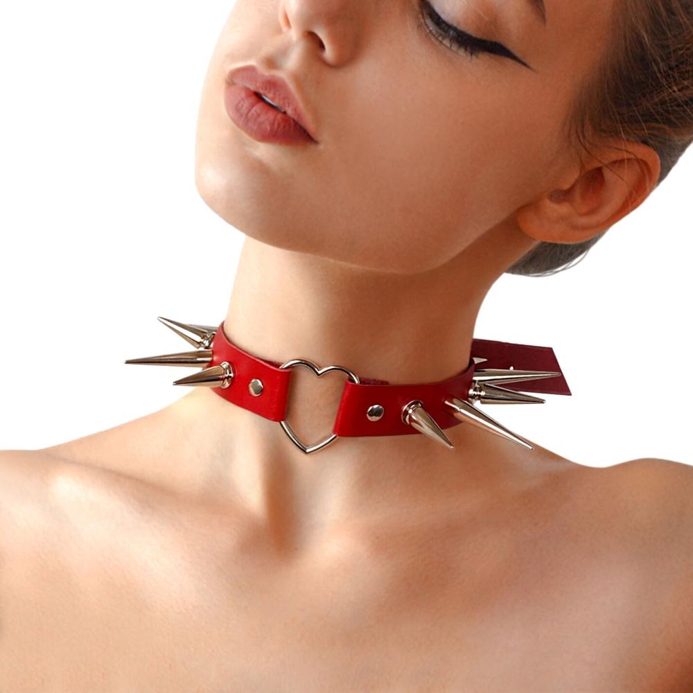 SO7012 Чокер серце з великими шипами, із натуральної шкіри Art of Sex - Crystal, колір Червоний
