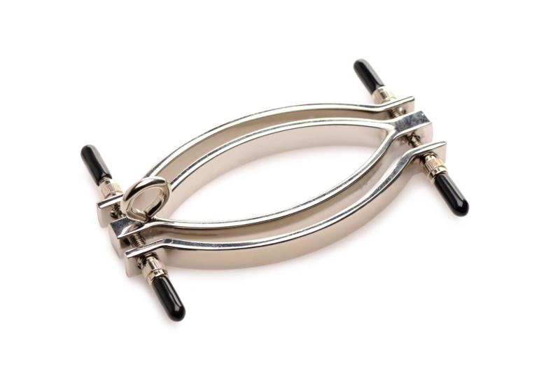 SO8797 Затискач для статевих губ з повідцем Master Series Pussy Tugger Adjustable Vagina Clamp with Chain