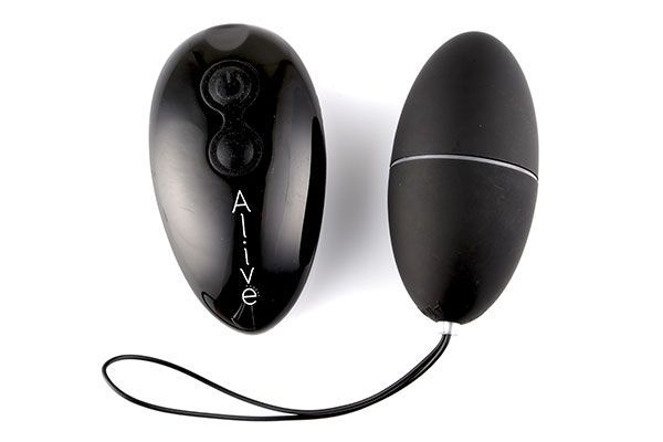 AL40539 Виброяйцо Alive Magic Egg 2.0 Black с пультом ДУ, на батарейках